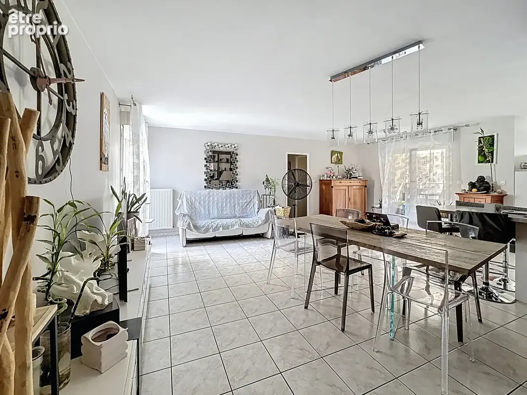 Appartement à BOURGOIN-JALLIEU