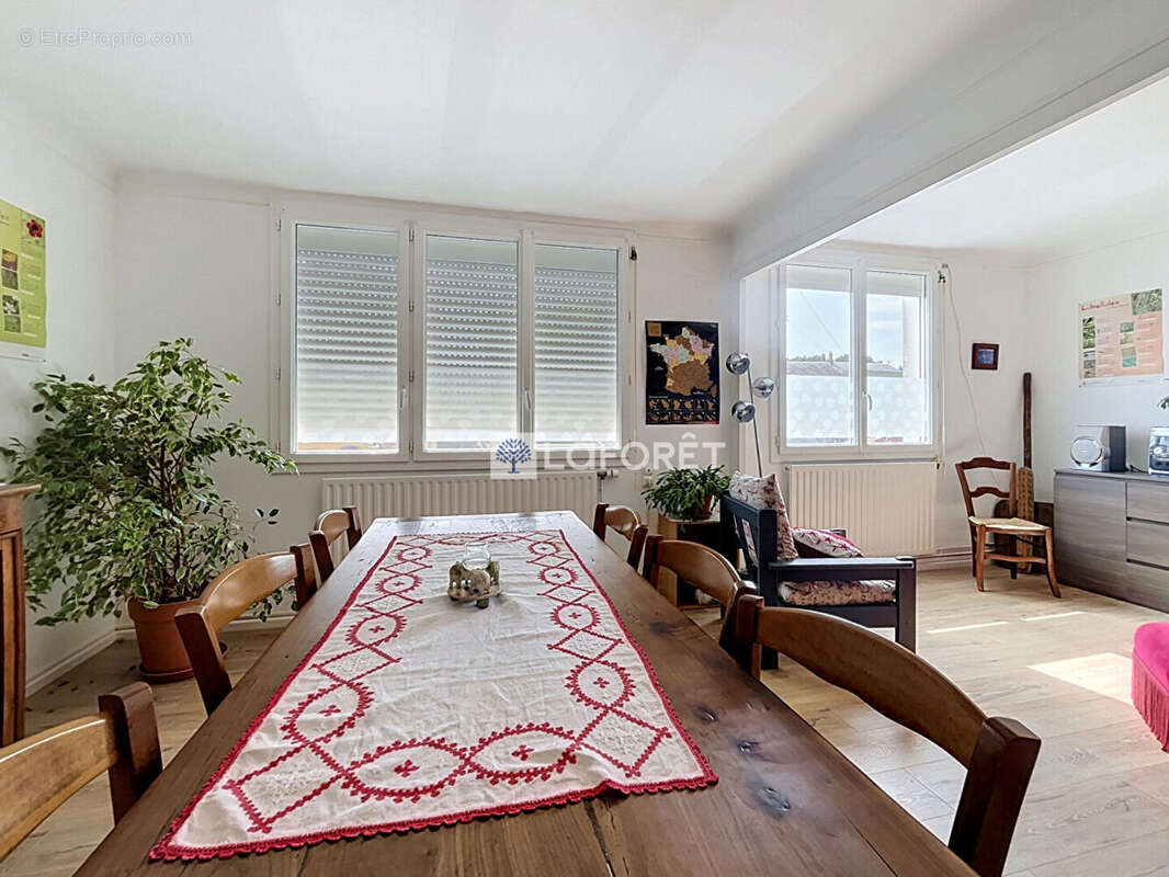 Appartement à PARTHENAY