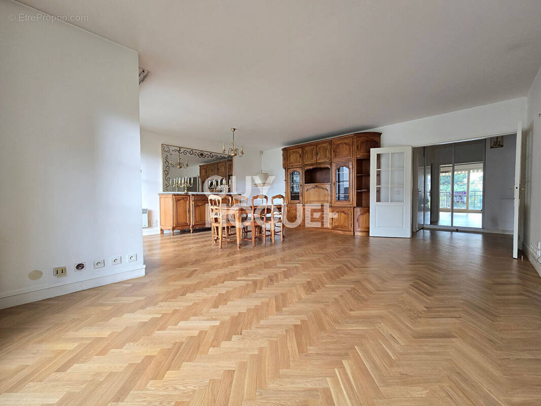 Appartement à BOURG-LA-REINE