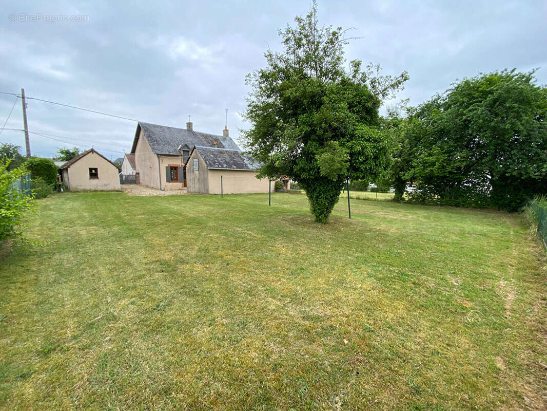 Maison à AUBIGNY-SUR-NERE