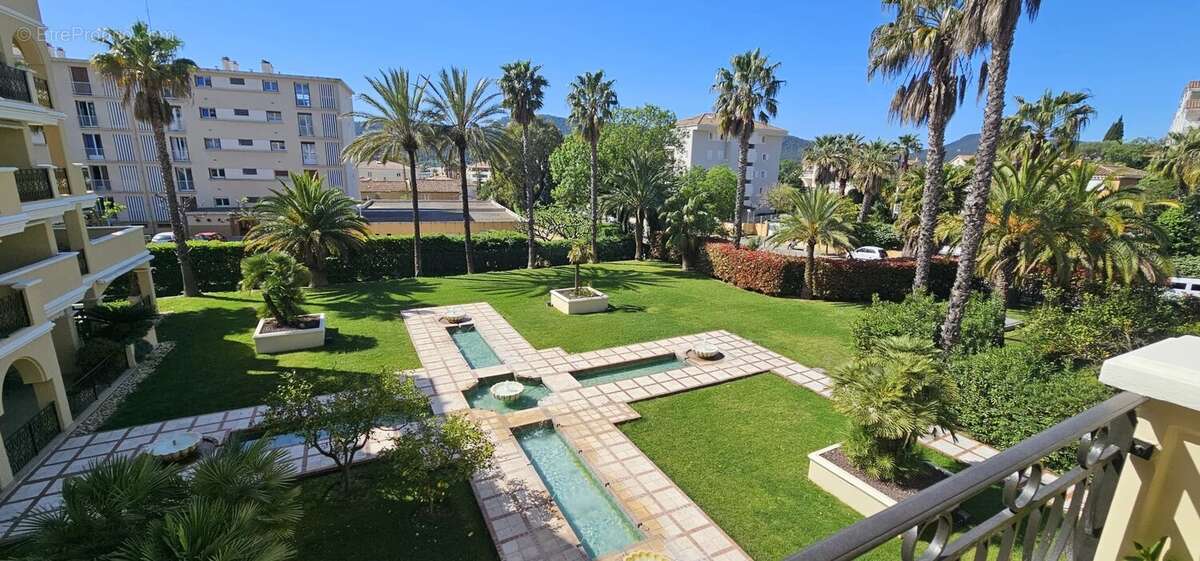 Appartement à HYERES