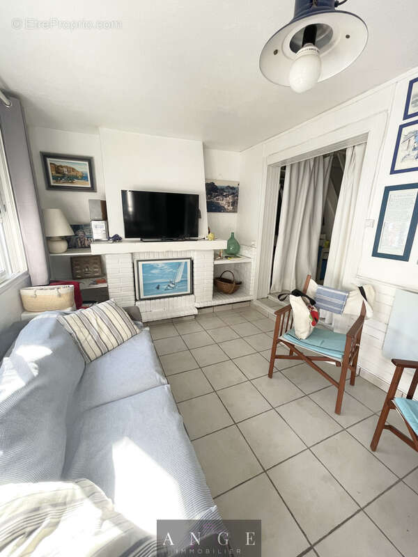 Maison t4 bord de mer anse mejean - photo 4