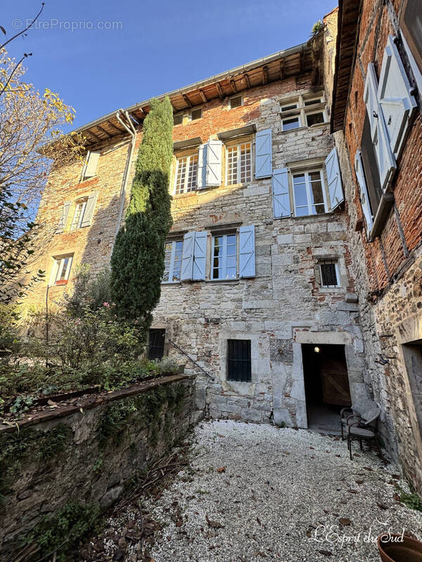 Maison à SAINT-ANTONIN-NOBLE-VAL