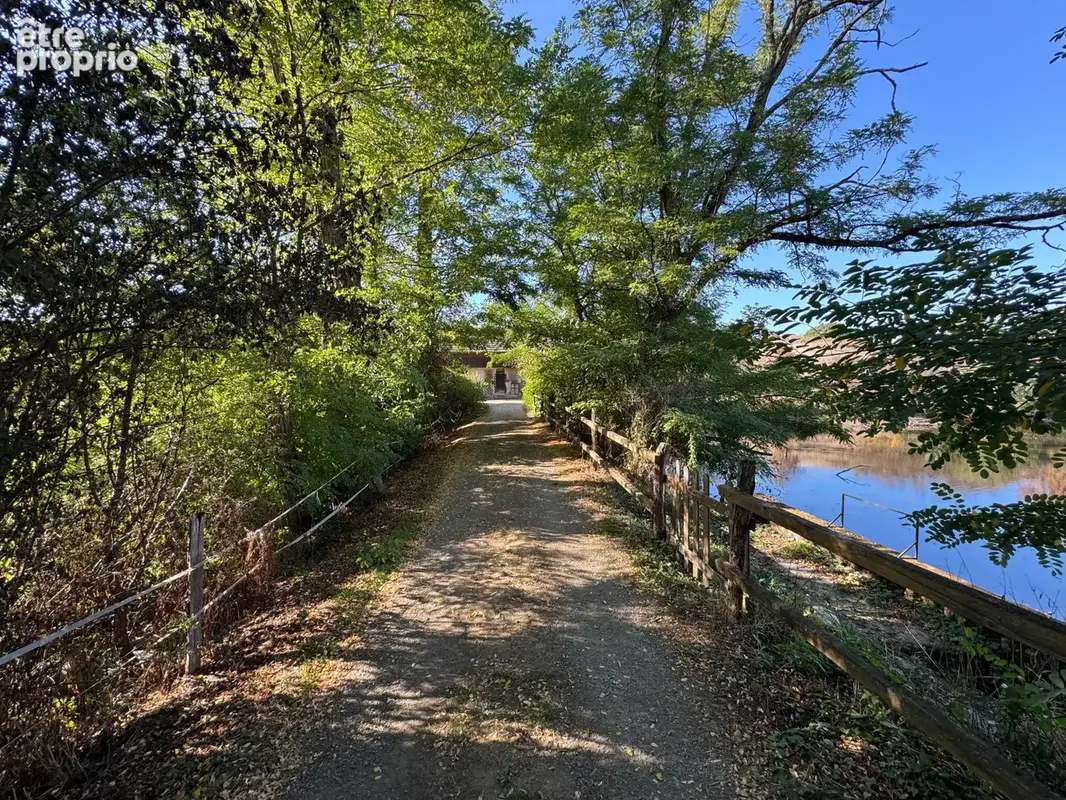 Propriété hors normes au coeur de la nature - Sud Bourogne - photo 4
