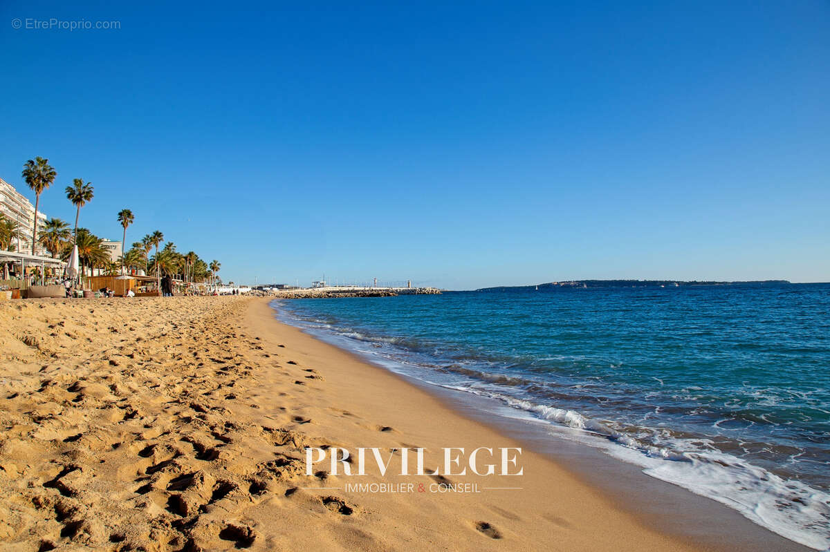 Appartement à CANNES