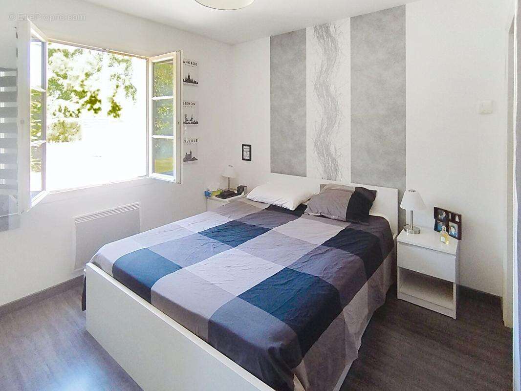 Maison à CHARENTILLY