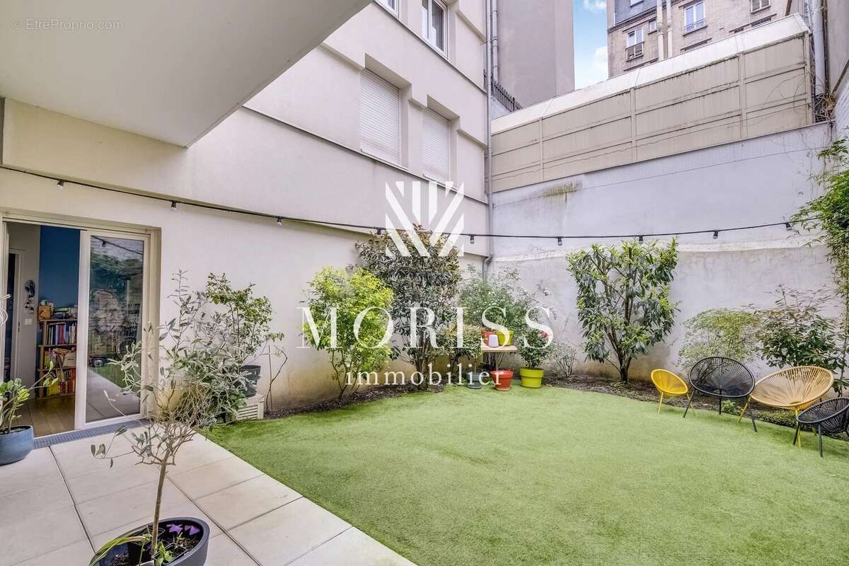 Appartement à PARIS-18E
