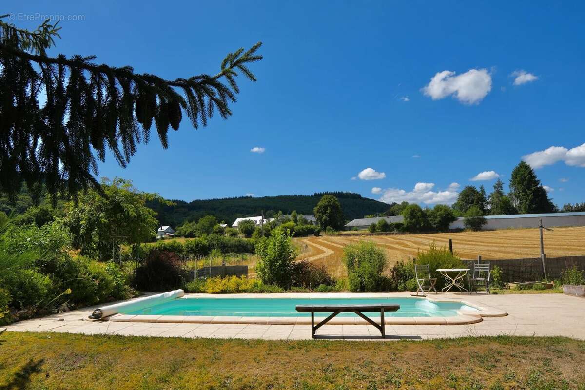 Maison à MOUX-EN-MORVAN