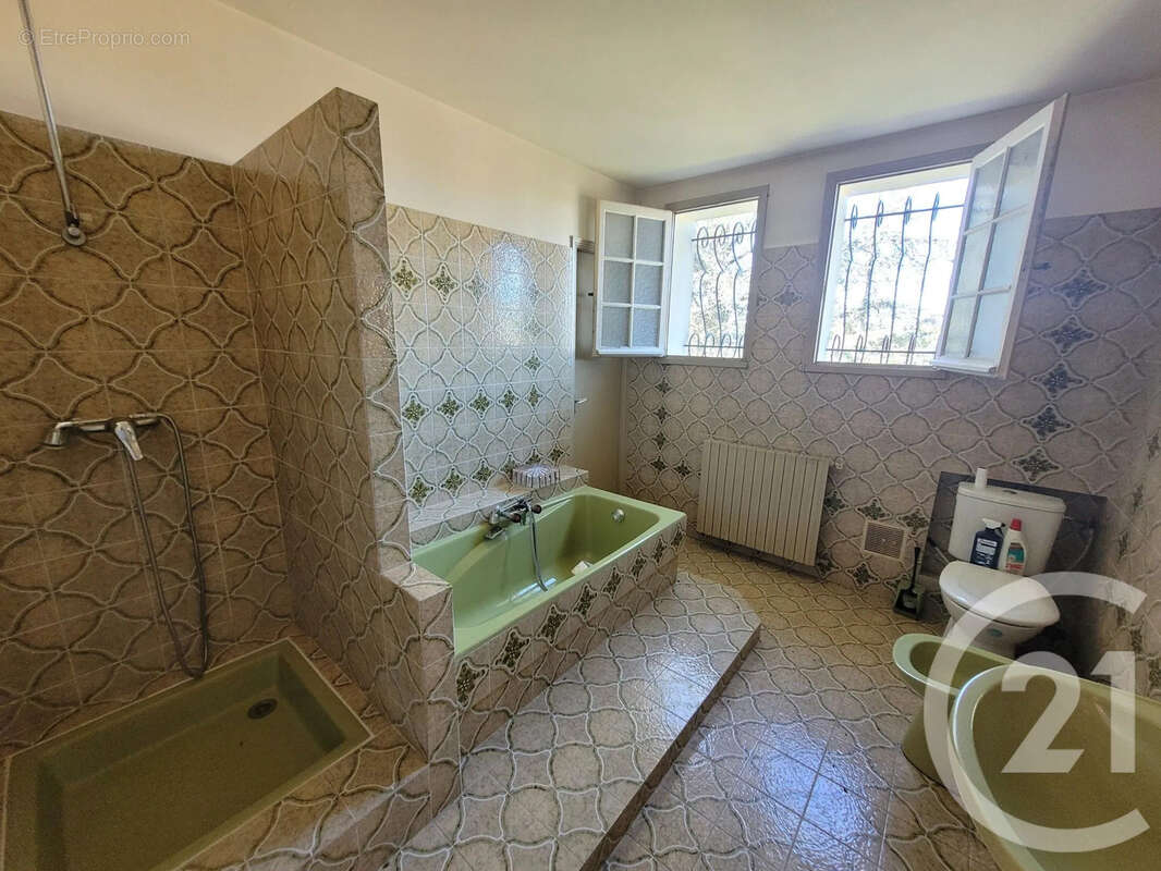 Maison à MONTANS