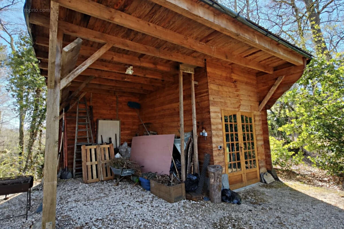 Maison à CHAMPCEVINEL