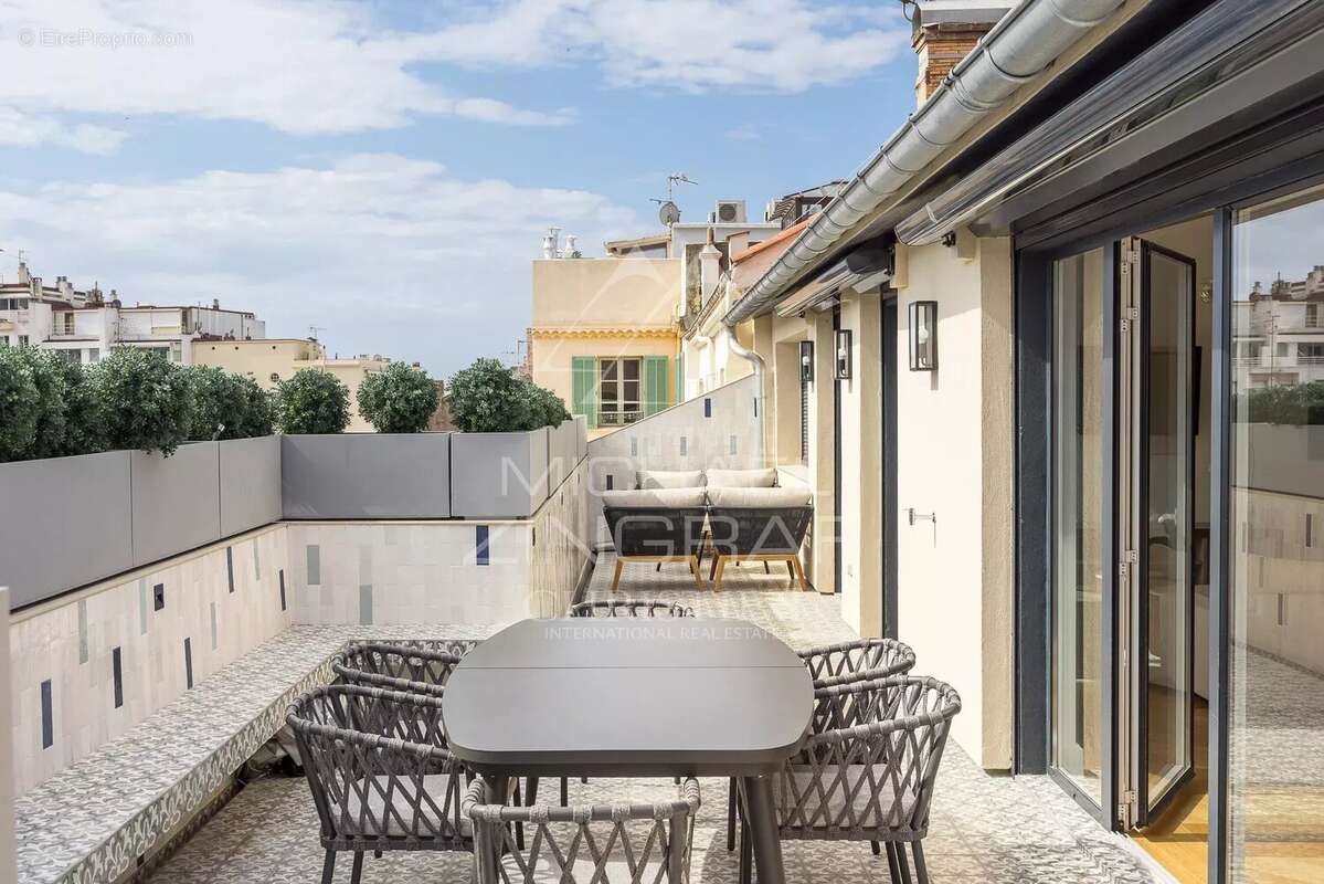 Appartement à CANNES