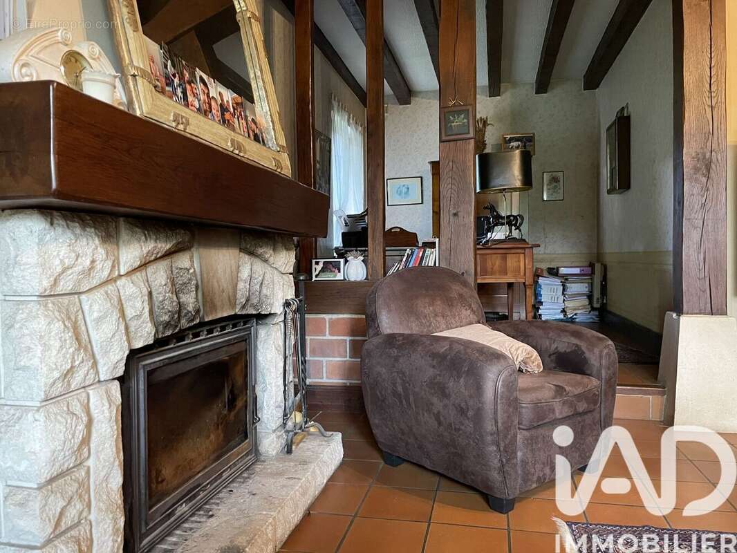 Maison 111 m² à Saint-Savin  - photo 8
