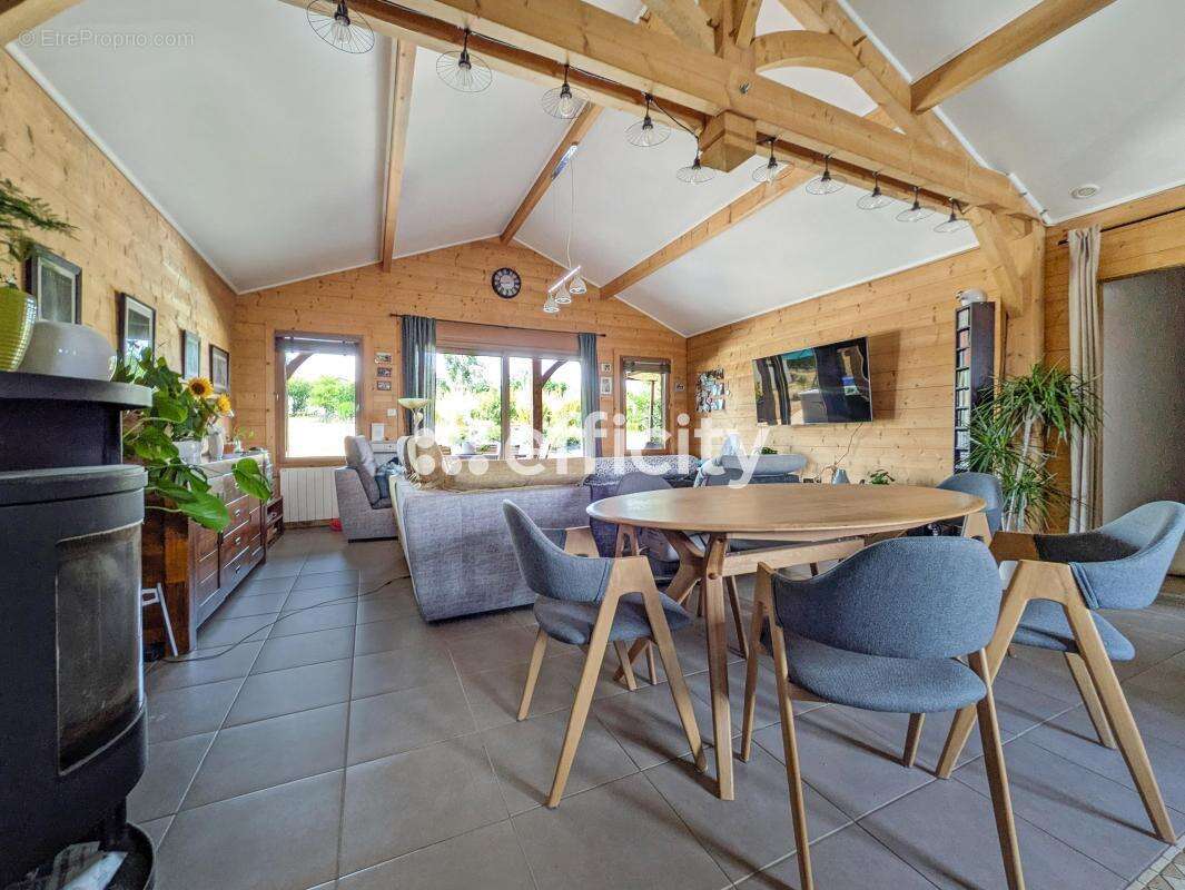 Maison 125 m² à Sereilhac  - photo 2