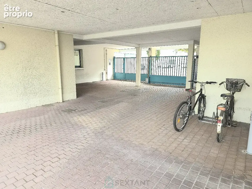 Appartement 81 m², parking, 2 chambres, plage et centre ville - photo 16