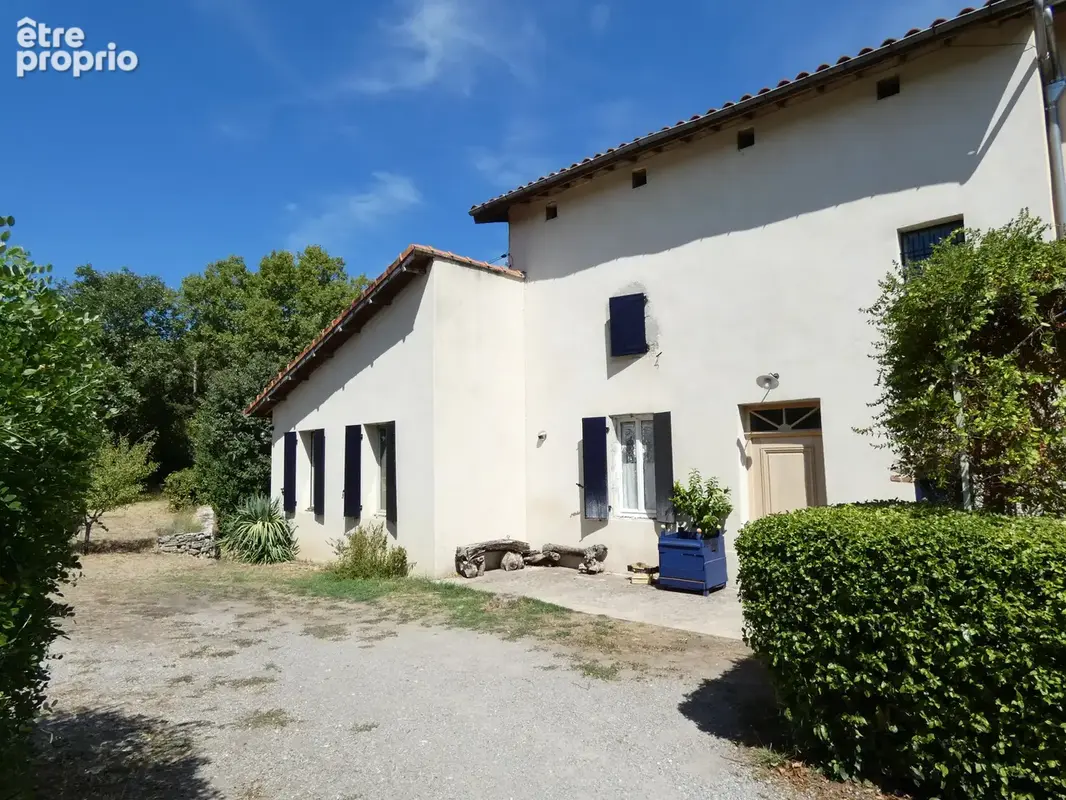 Mas cevenol du xv éme siècle position dominante,Idéalement situé à 5 mn d'Anduze et 15 mn d'Alès, superbe prop - photo 5