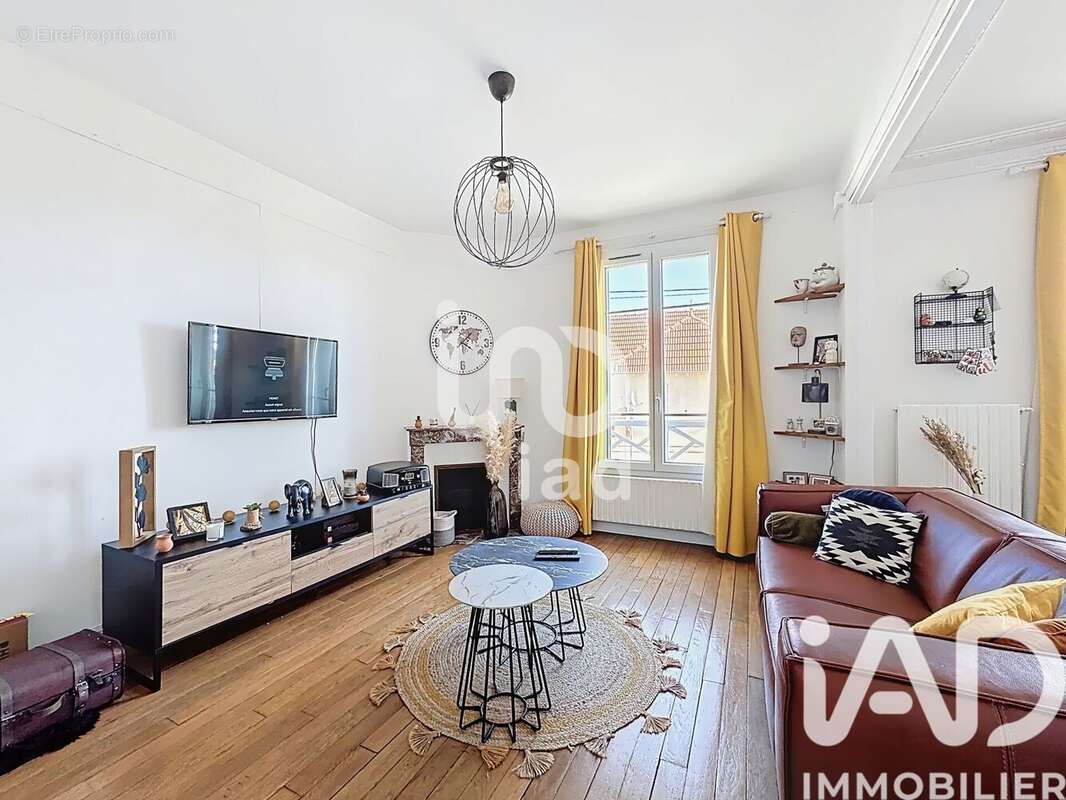 Photo 3 - Appartement à QUINCY-SOUS-SENART