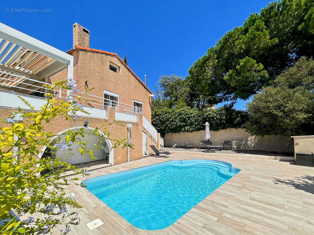 Maison à ENSUES-LA-REDONNE