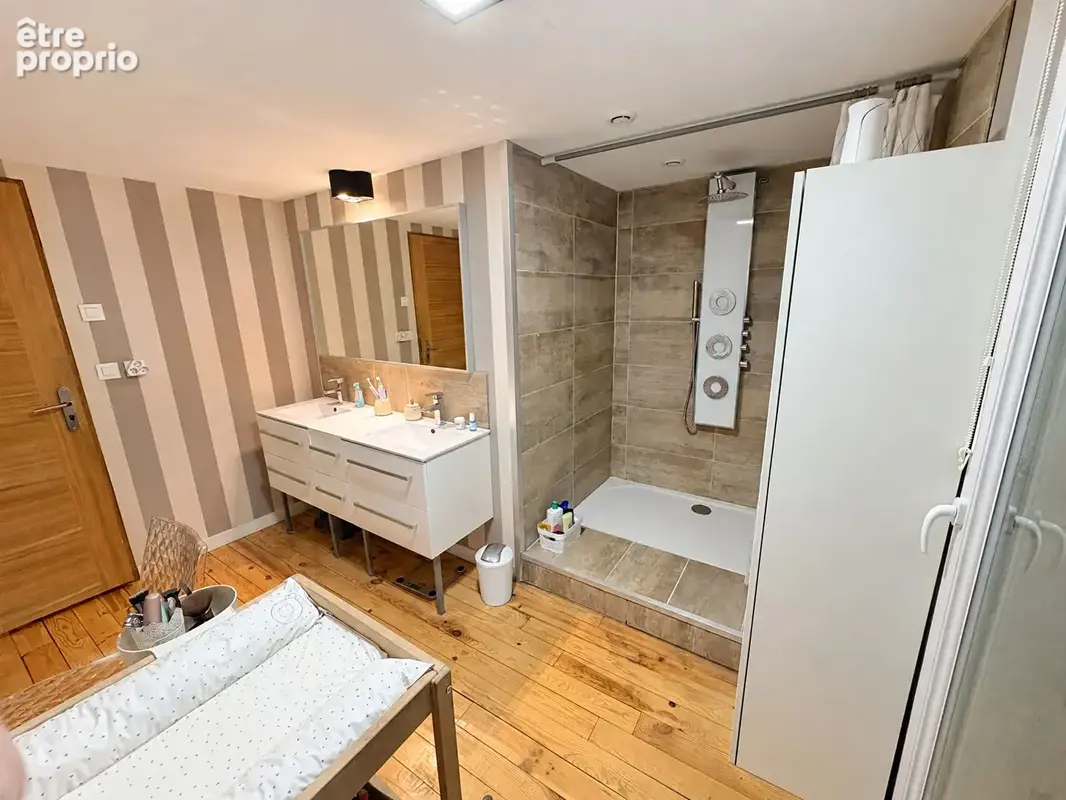 Maison, T5, 150m2, terrasse et jardin - photo 6