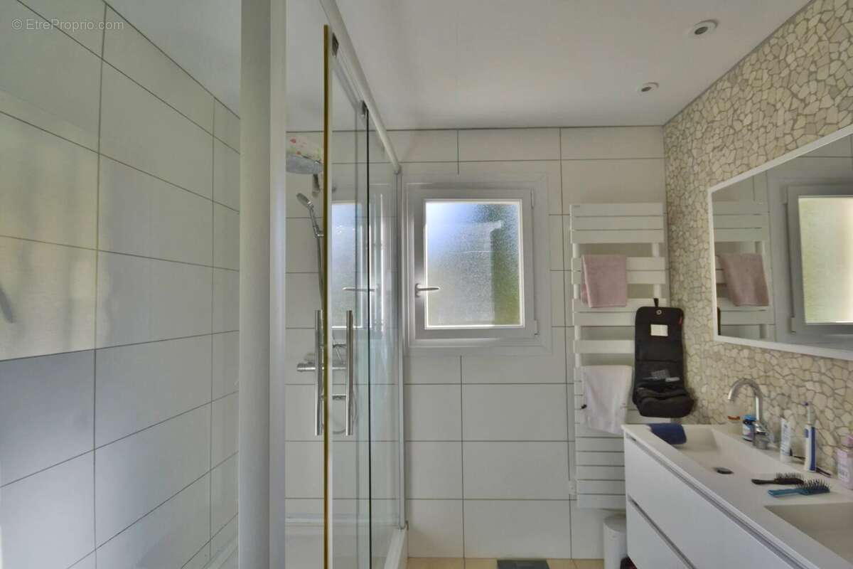 Maison à TOURRETTES-SUR-LOUP