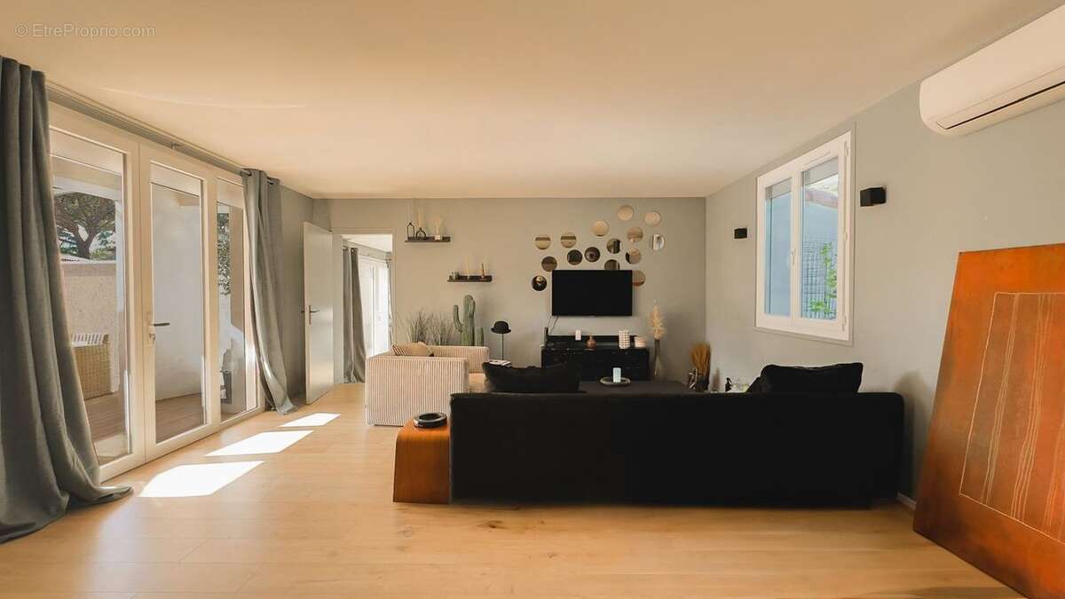 Maison à VILLENEUVE-LES-AVIGNON