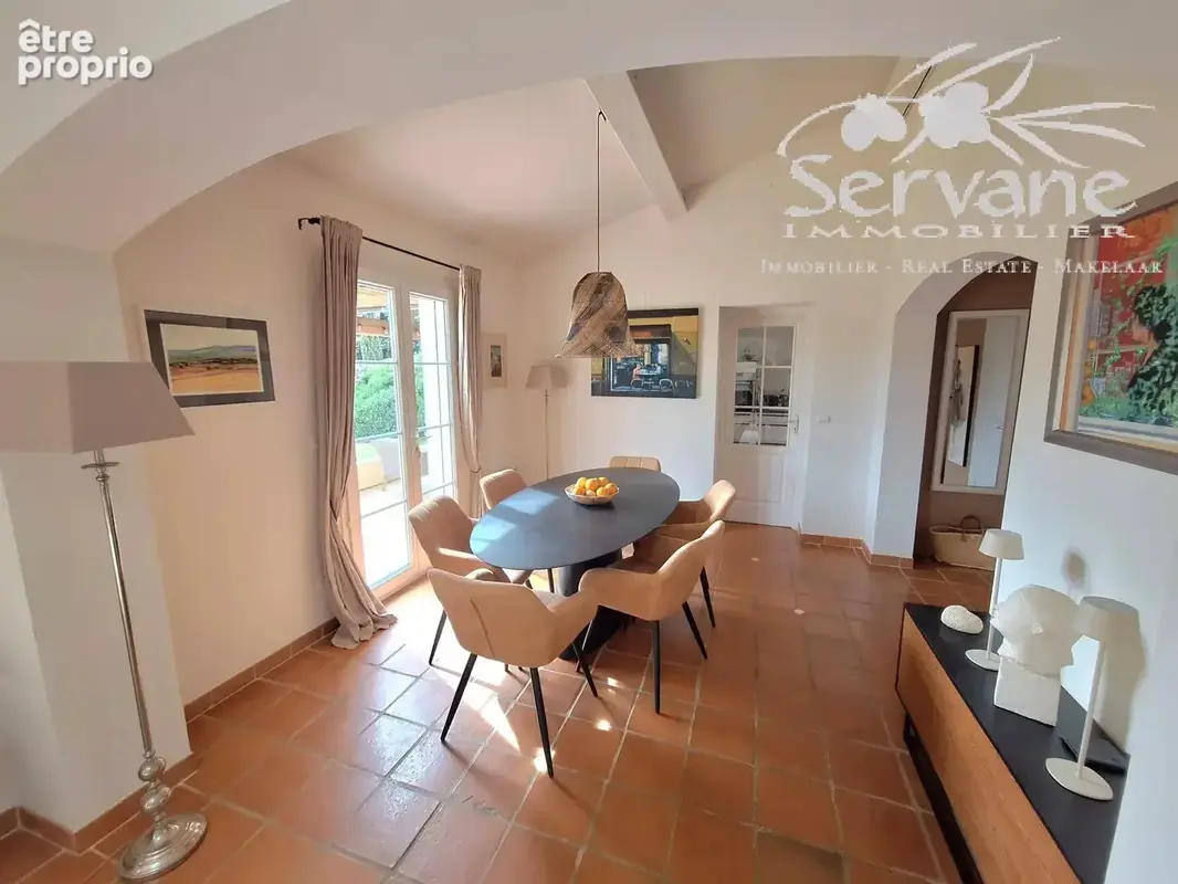 Cotignac tres belle villa avec terrain constructible - photo 10