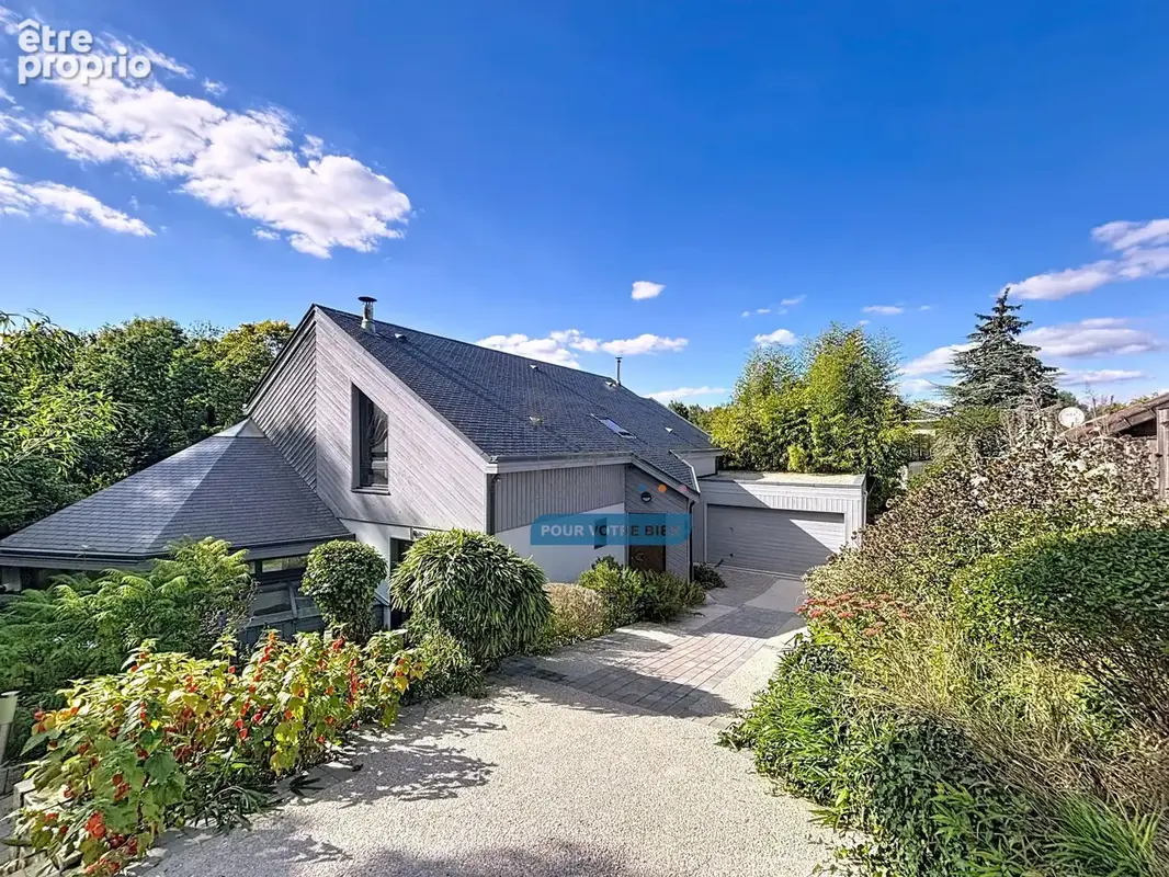 Maison 250 m² à Noiseau  - photo 3