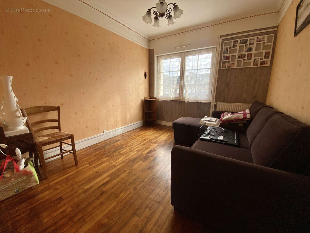 Appartement à MONTEBOURG