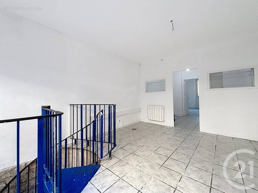 Photo 1 - Commerce à PARIS-13E