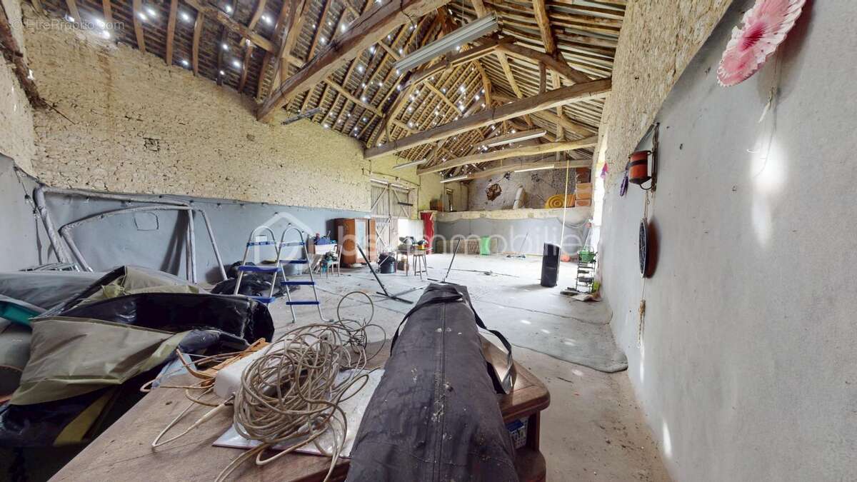 Maison à NANCRAY-SUR-RIMARDE