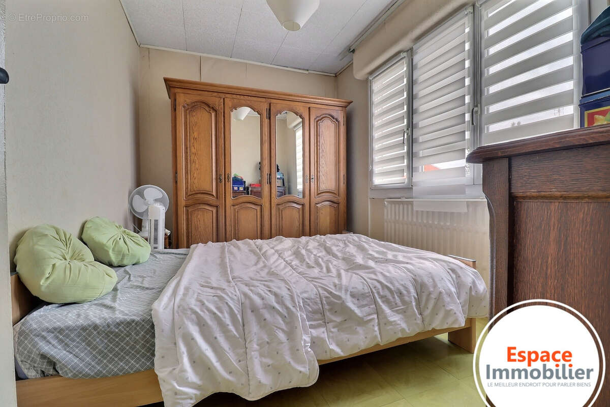 Maison à DOUCHY-LES-MINES