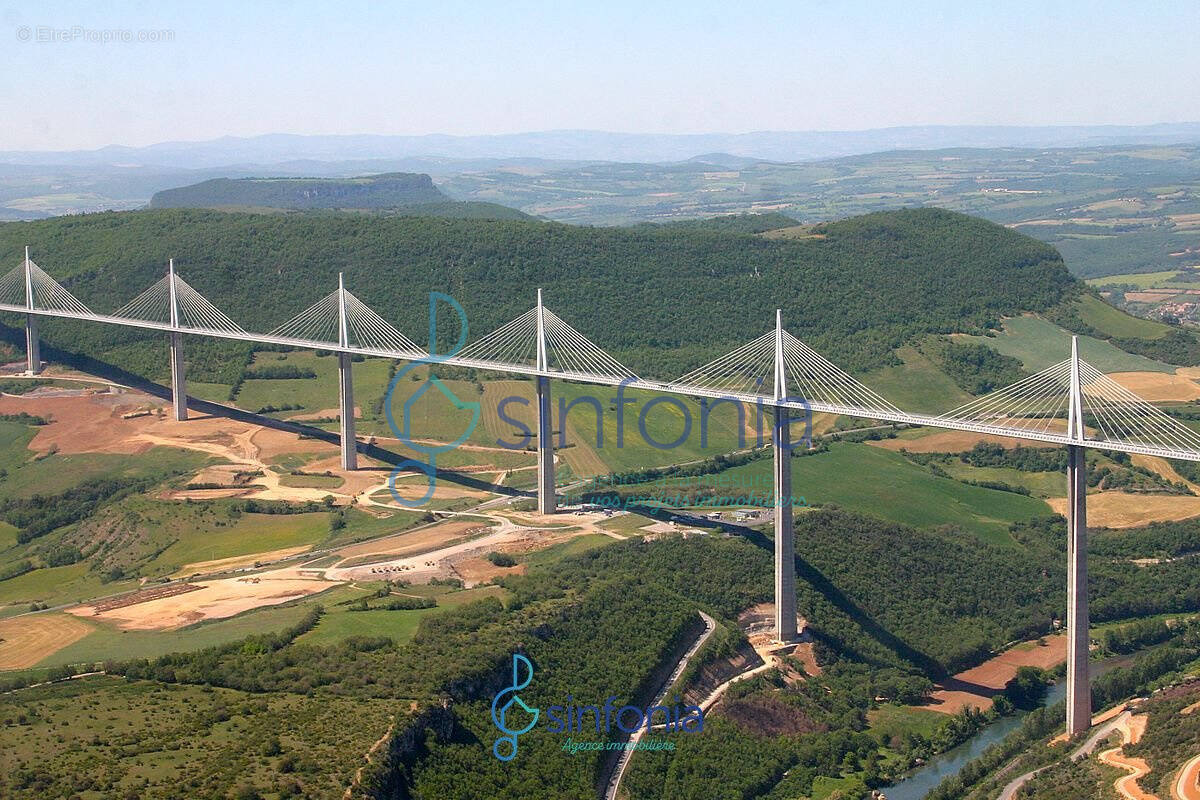 Terrain à MILLAU