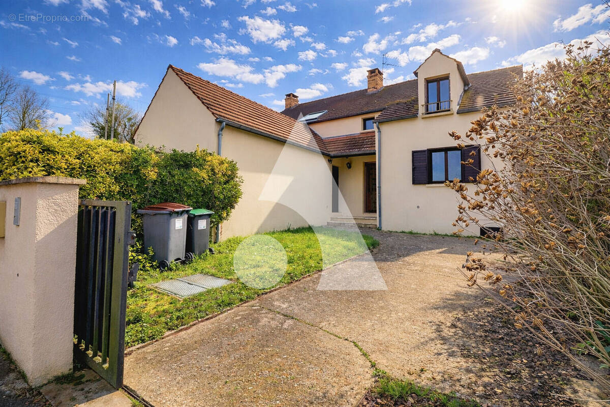 Maison à BUTRY-SUR-OISE