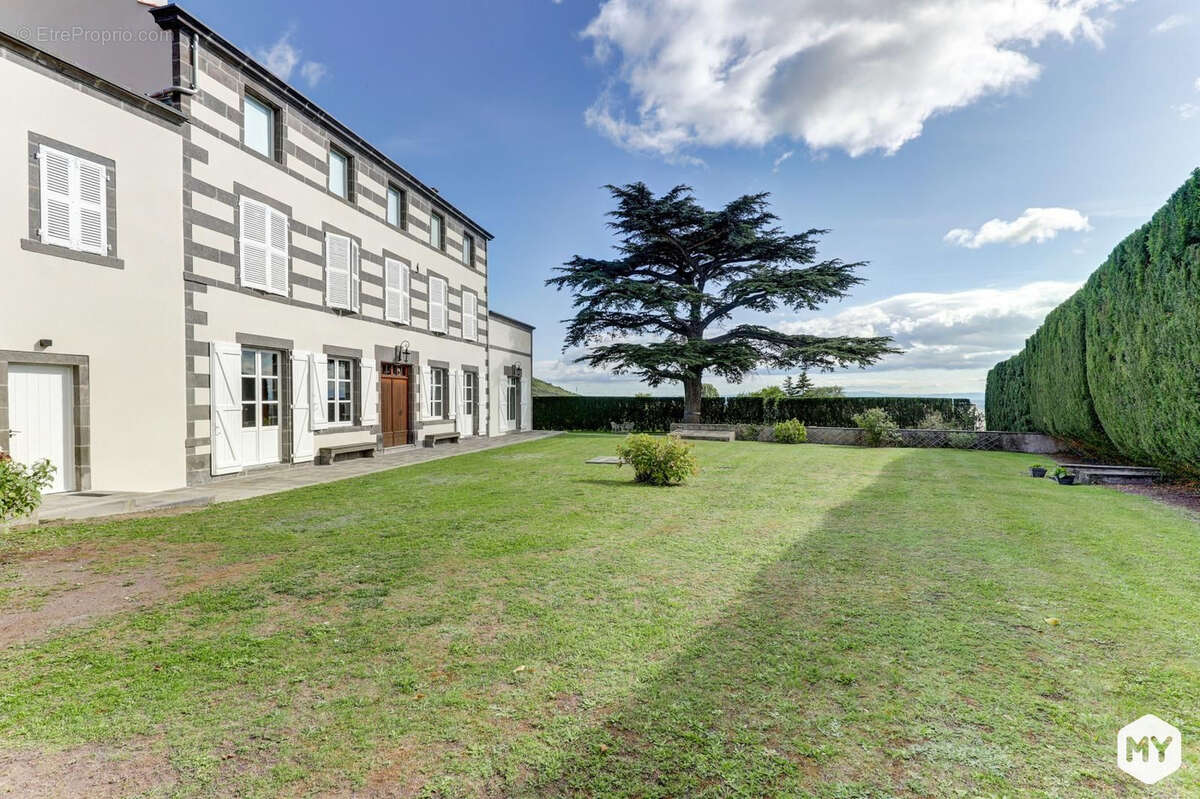 Maison à CHATEAUGAY