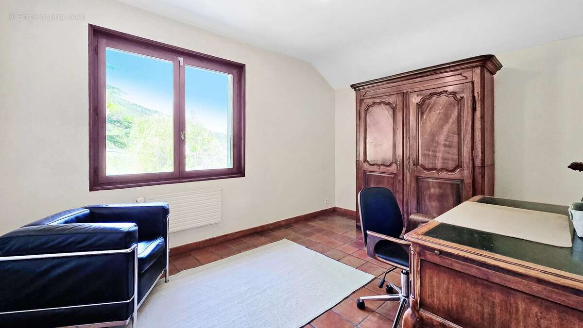 Maison à MONNETIER-MORNEX
