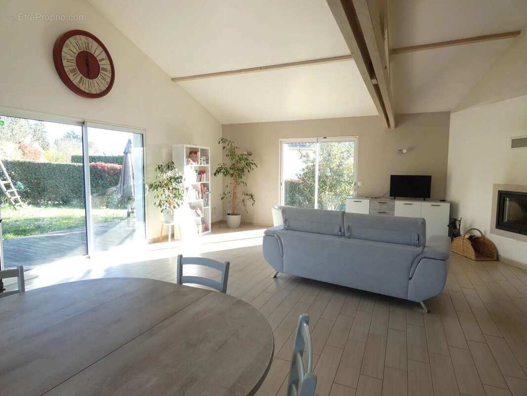 Maison à HURIGNY