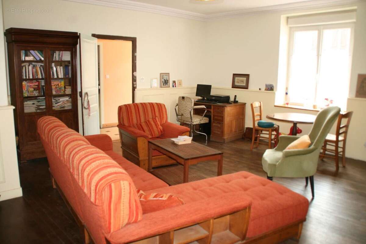 Maison à SAINT-SERVANT