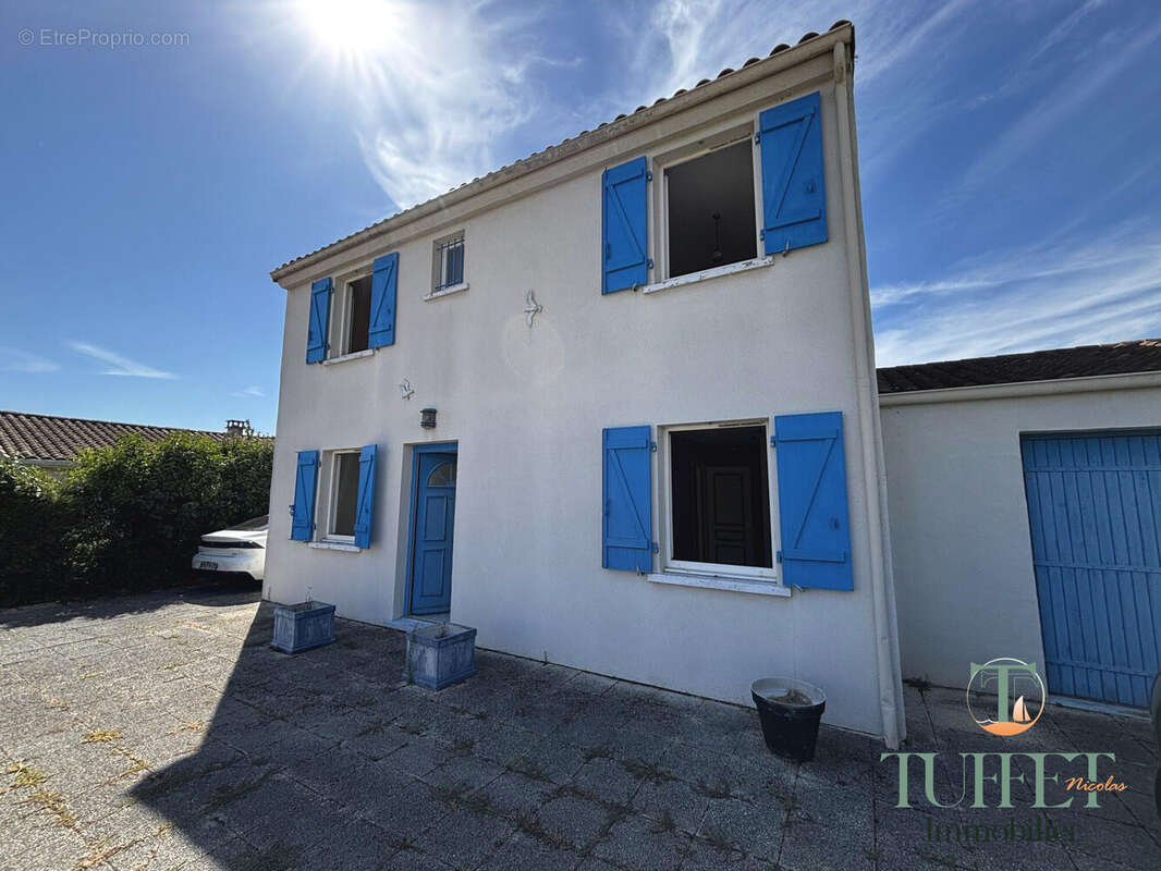 Maison 126 m² à Hiers-Brouage  - photo 2
