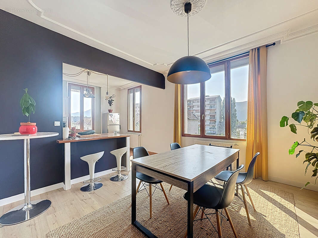 Appartement à AIX-LES-BAINS