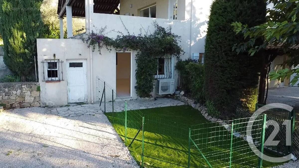 Appartement à VALBONNE