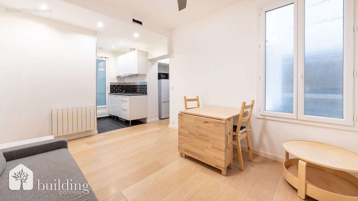 Appartement à PARIS-17E