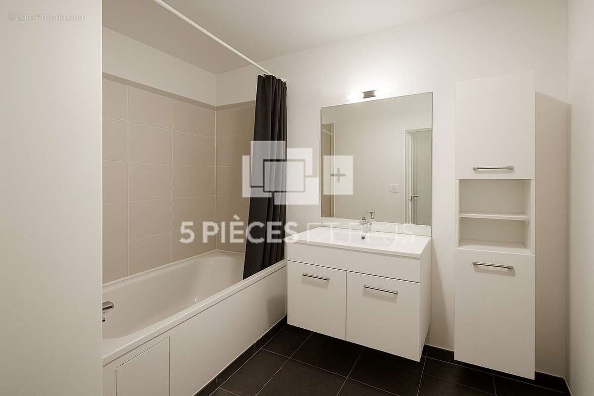 Appartement à COLOMBES