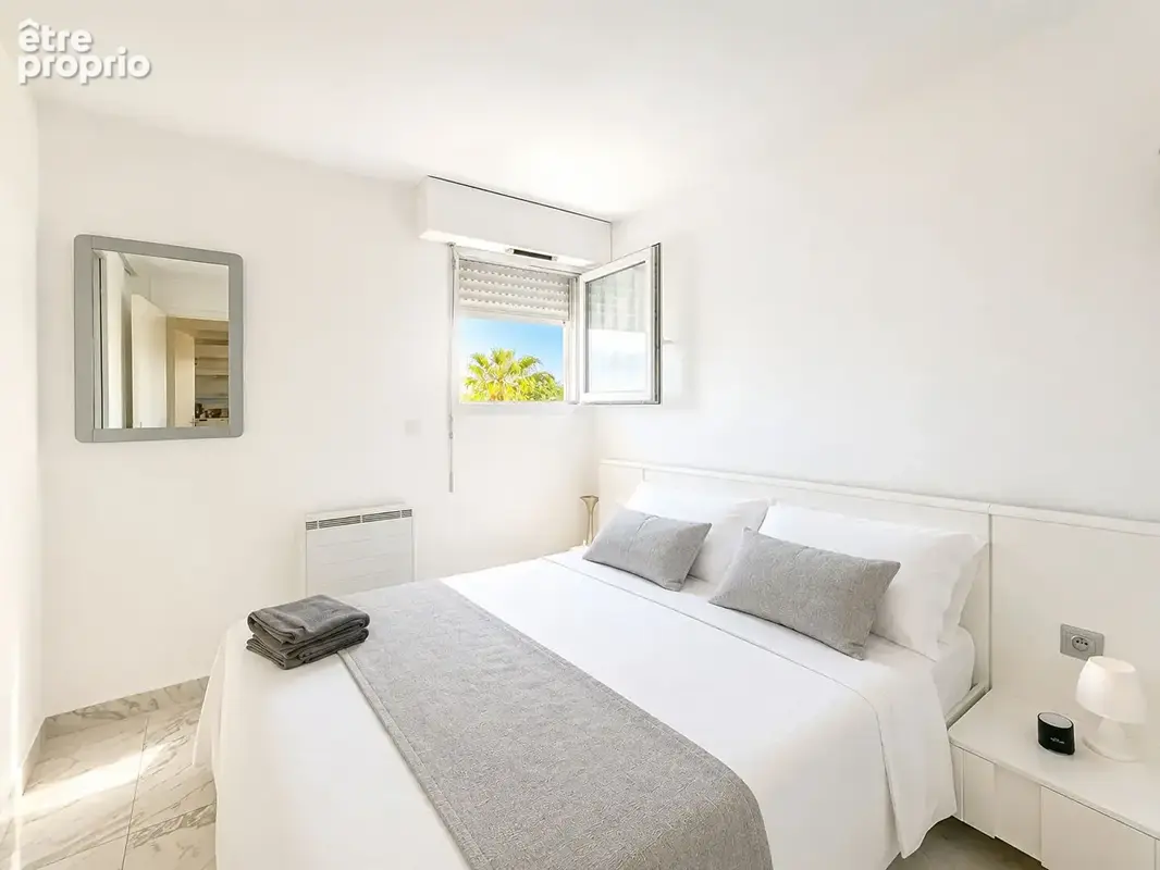 Superbe Appartement  3 pièces vue mer Port Fréjus+parking - photo 16