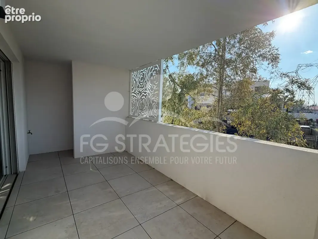 ST AUNES   T3 avec terrasse, cave, garage double - DPE A - photo 9