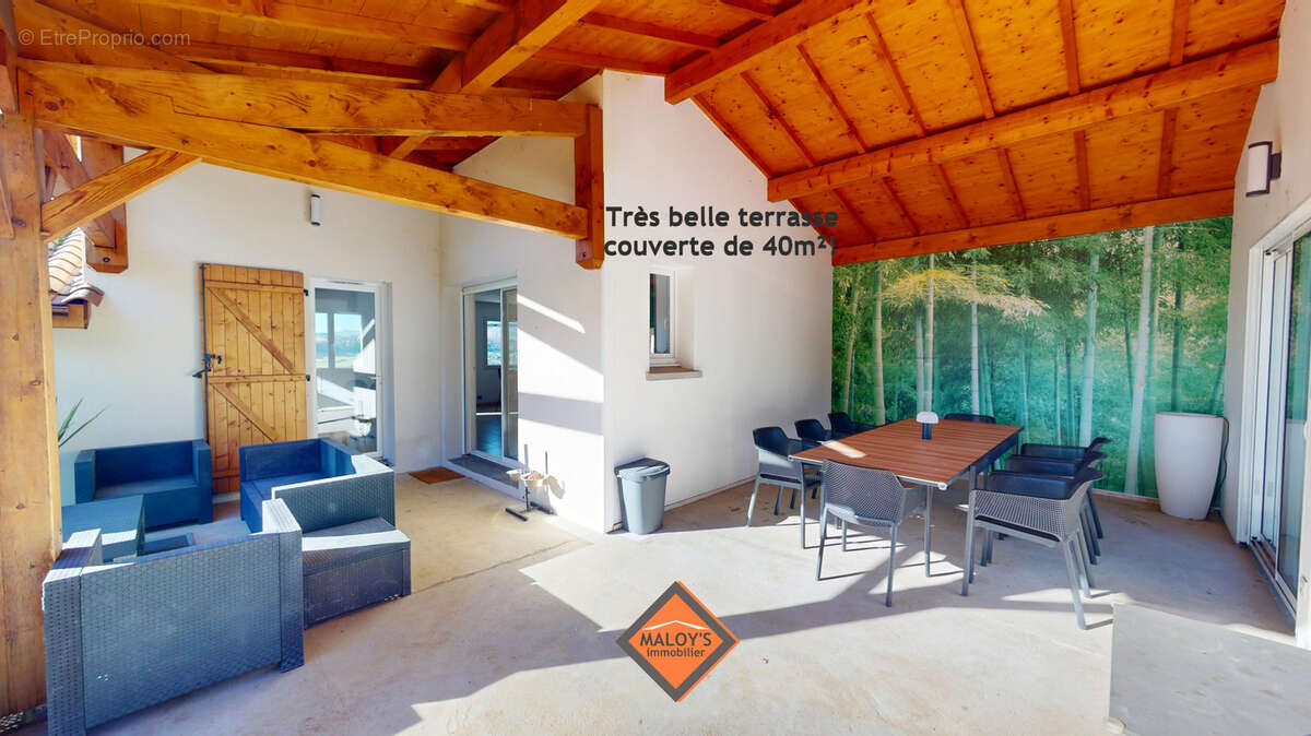 Maison à LE BOIS-D'OINGT