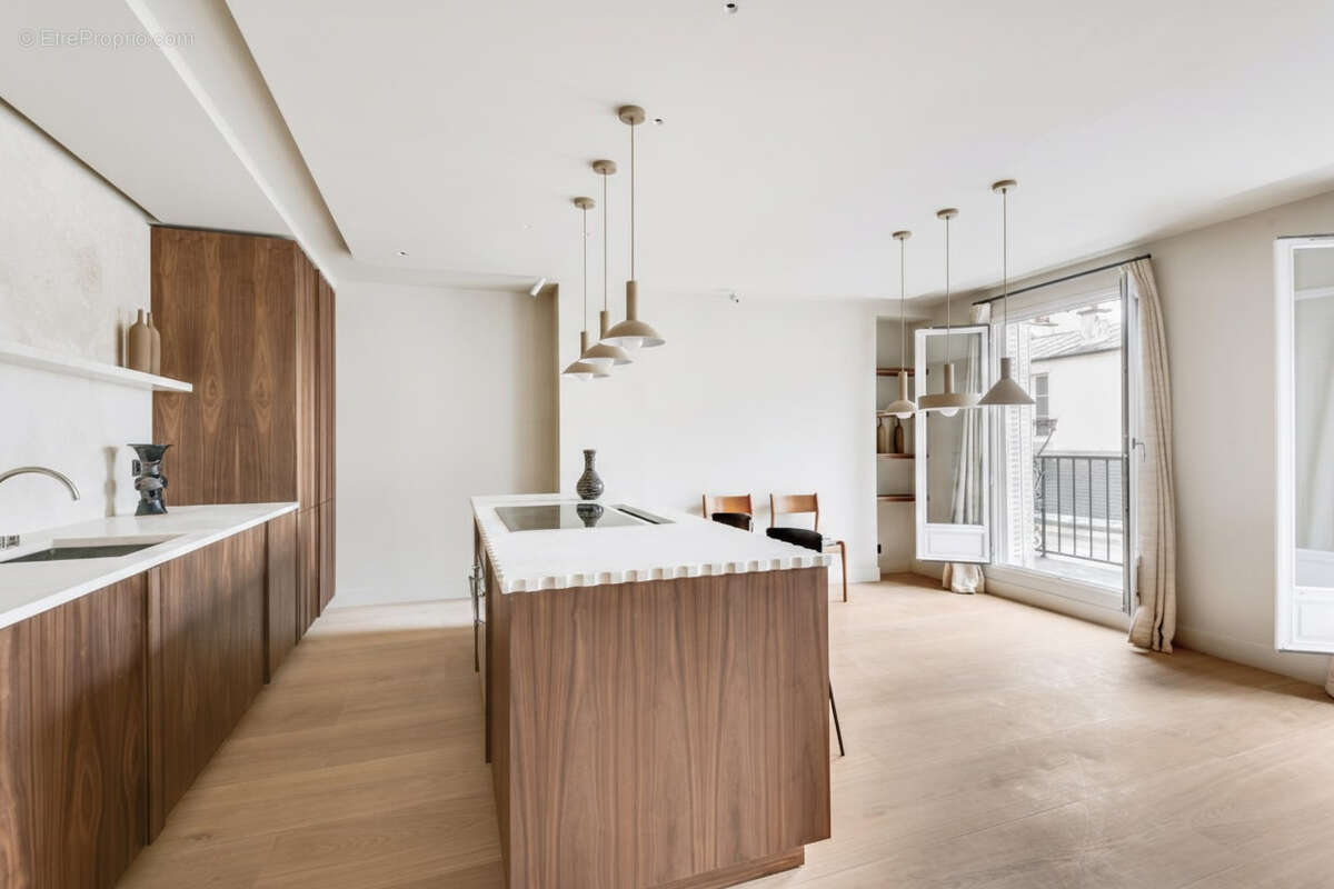 Appartement à PARIS-6E