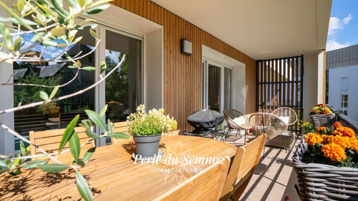 Appartement à SEYNOD