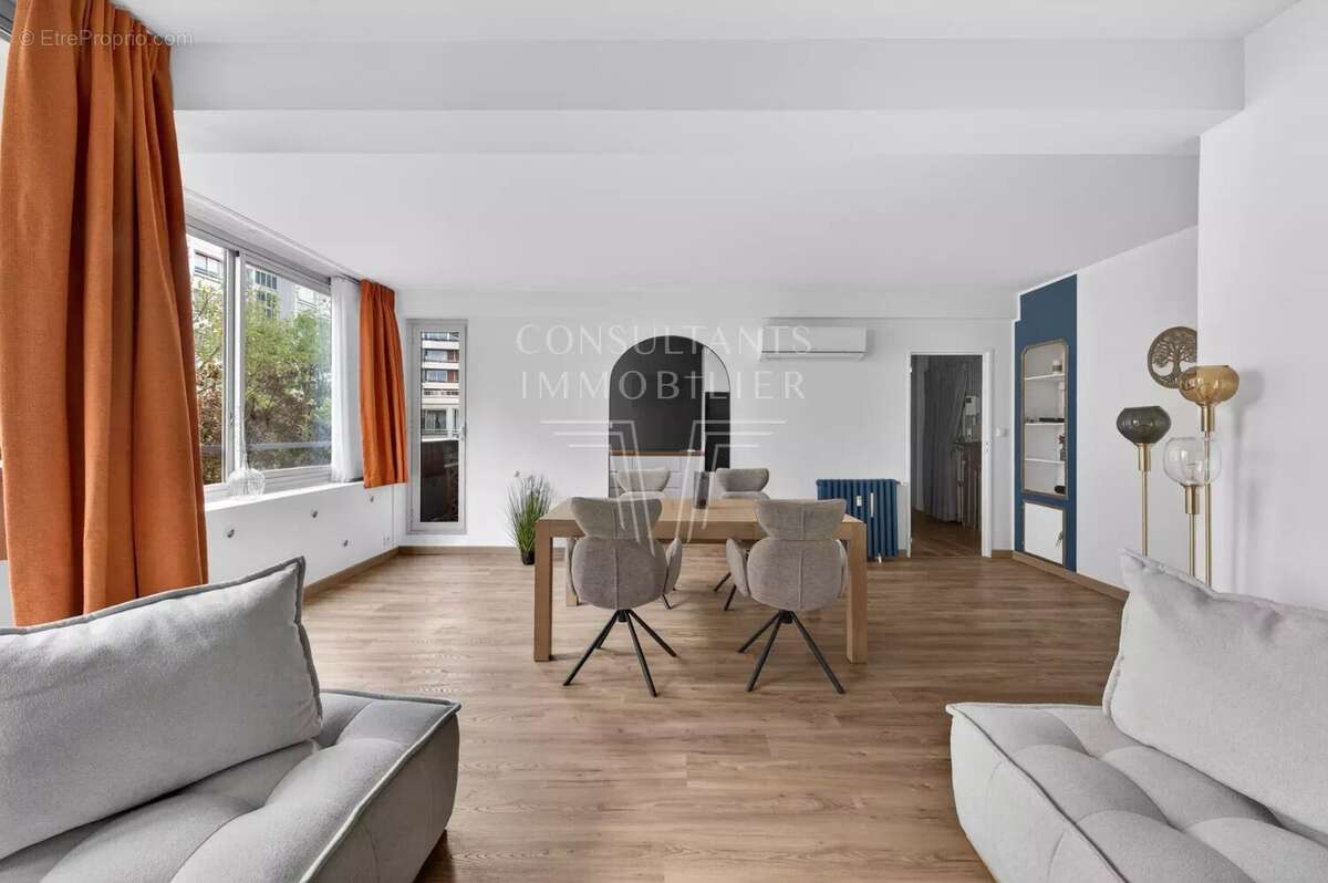 Appartement à PARIS-15E
