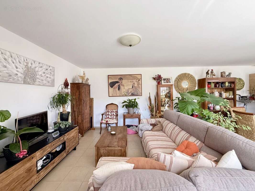 Maison à POURRIERES