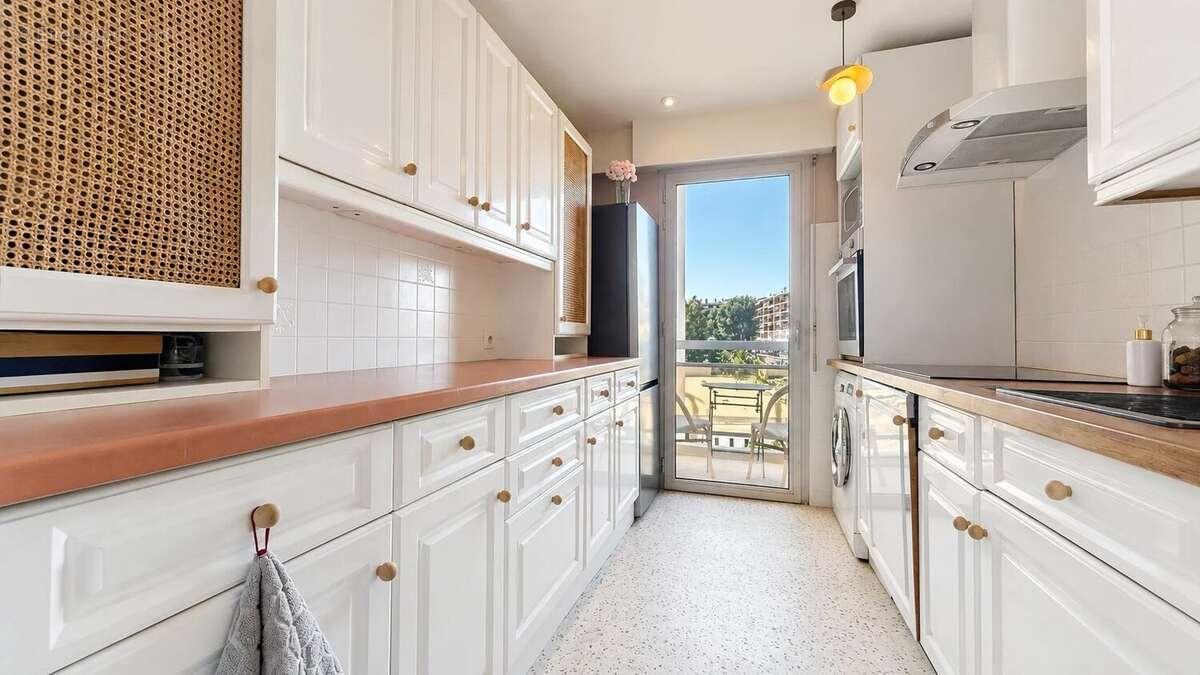 Appartement à LE CANNET