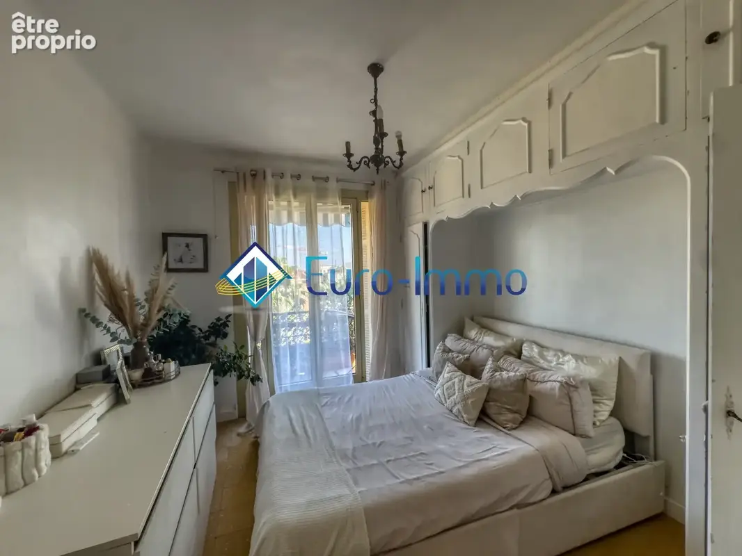 Appartement 4 Pièces - 70m2 - Garage Fermé - Cave - Limitrophe Monaco - photo 6
